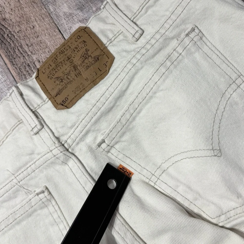 Vintage Levis 550‎ Orange Tab 33x32 White Jeans Made in USA 1995 Mens Distressed